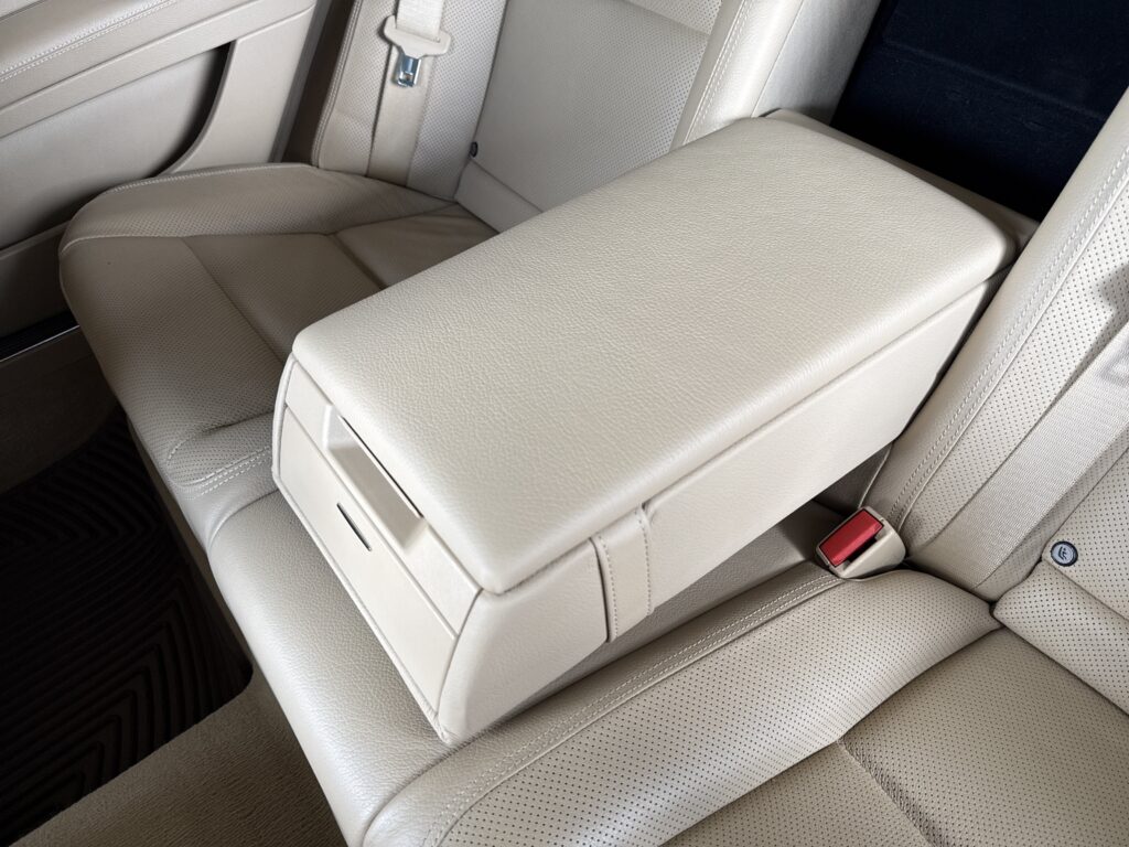 2011 Mercedes-Benz S-Class S 550