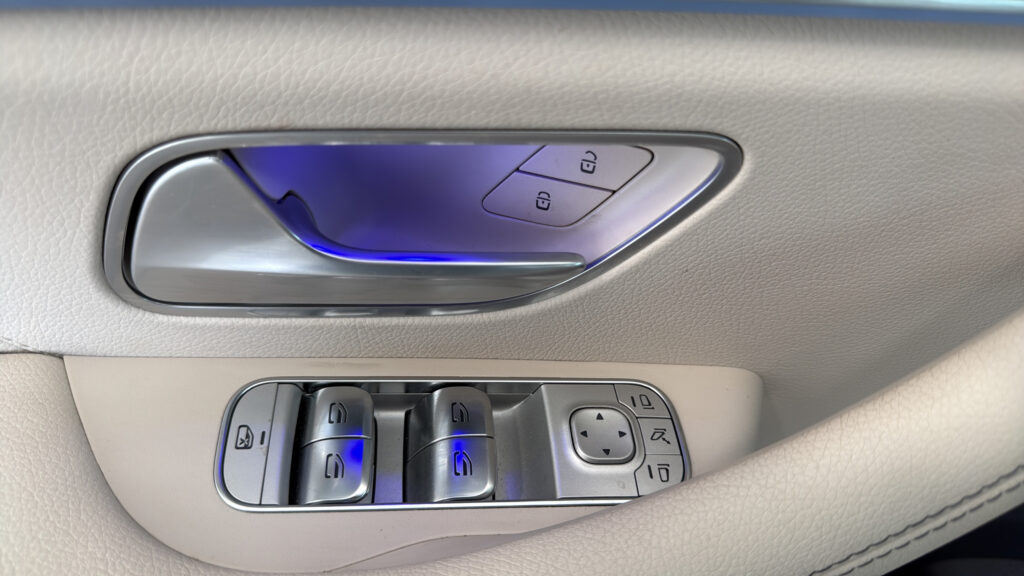 2025 Mercedes-Benz  GLS 450