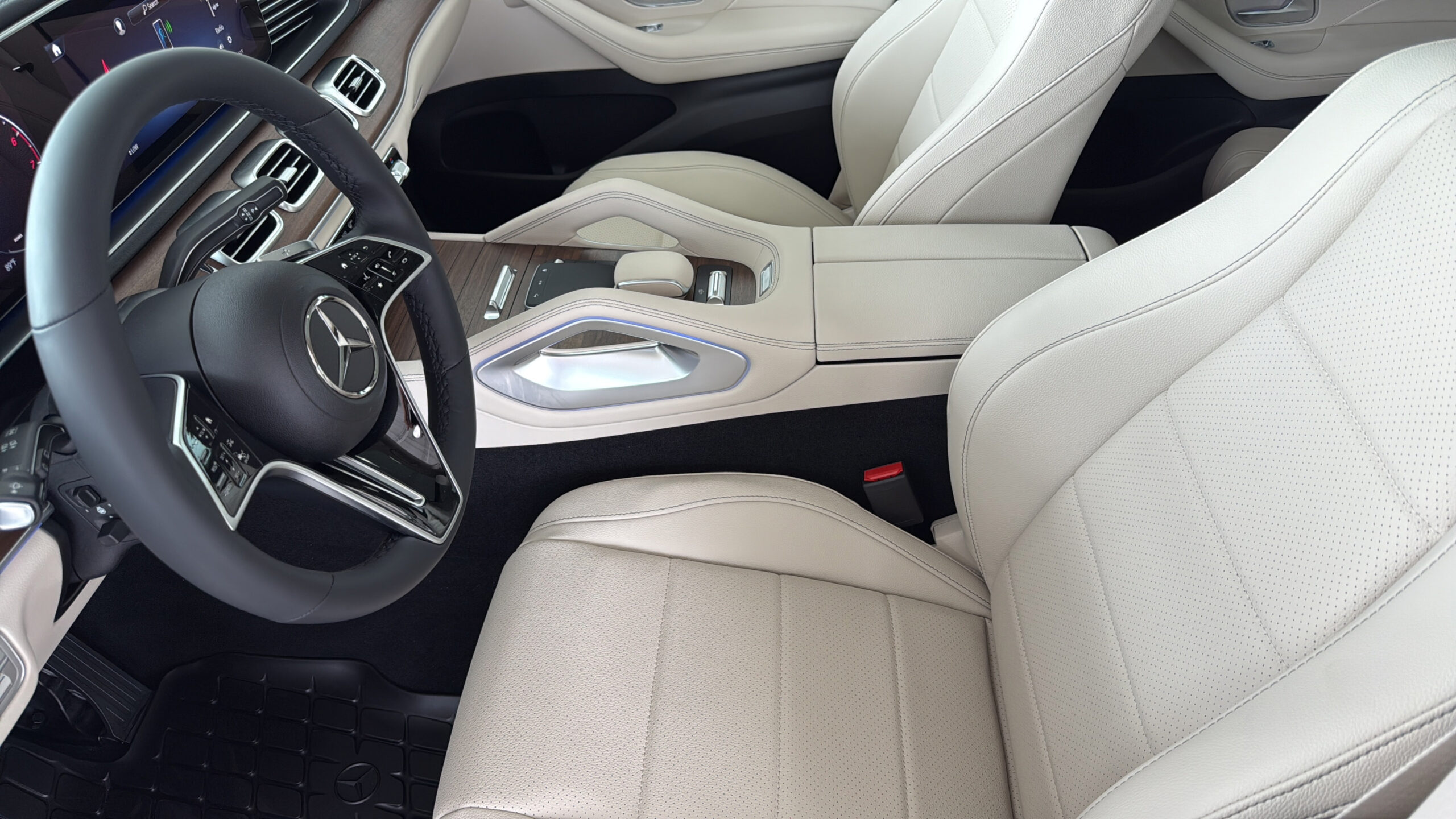 2026 Mercedes-Benz  GLS 450