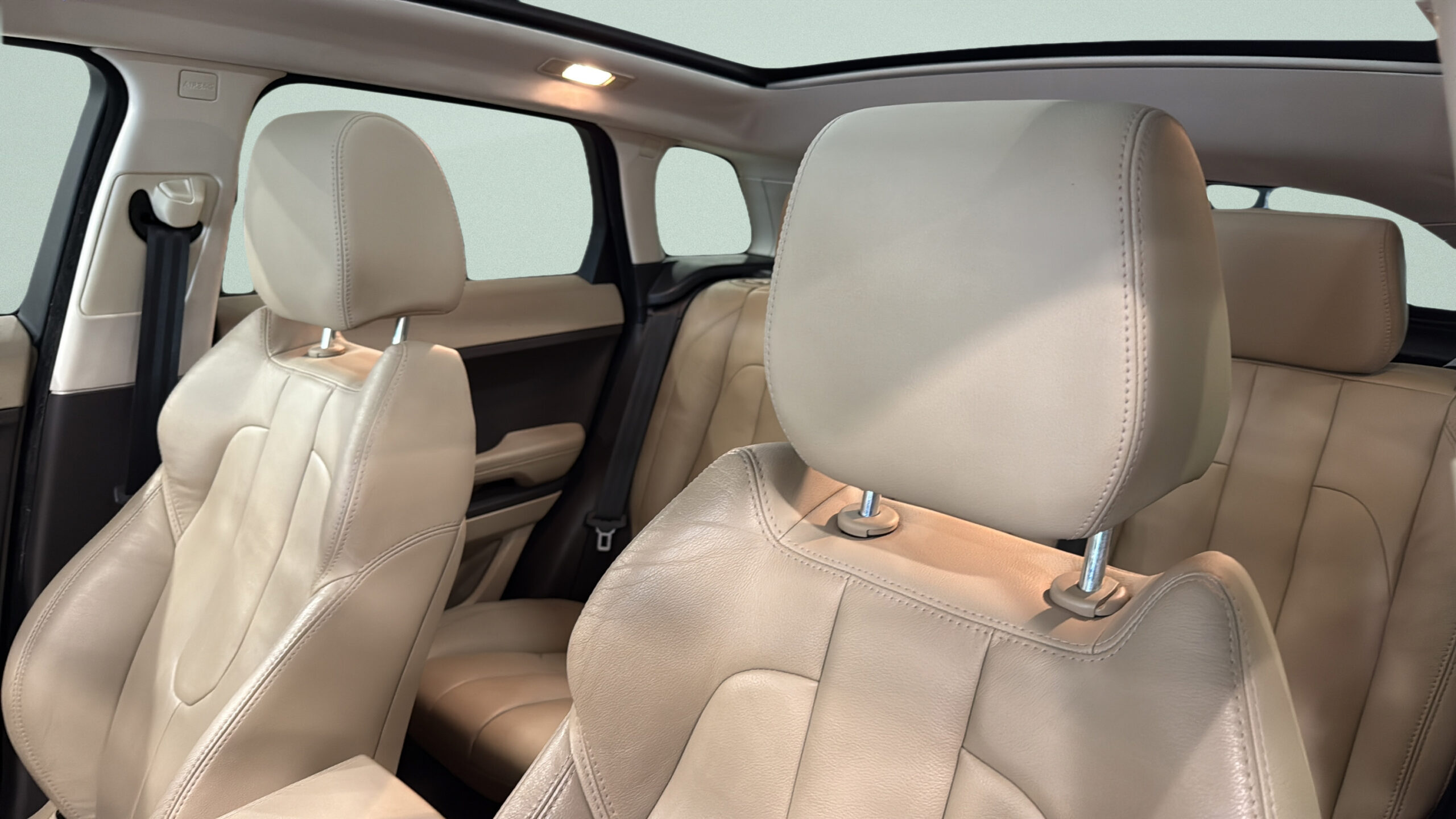 2015 Land Rover Range Rover Evoque Pure Plus
