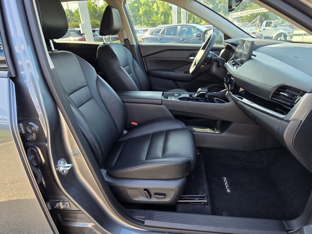 2026 Nissan Rogue SL