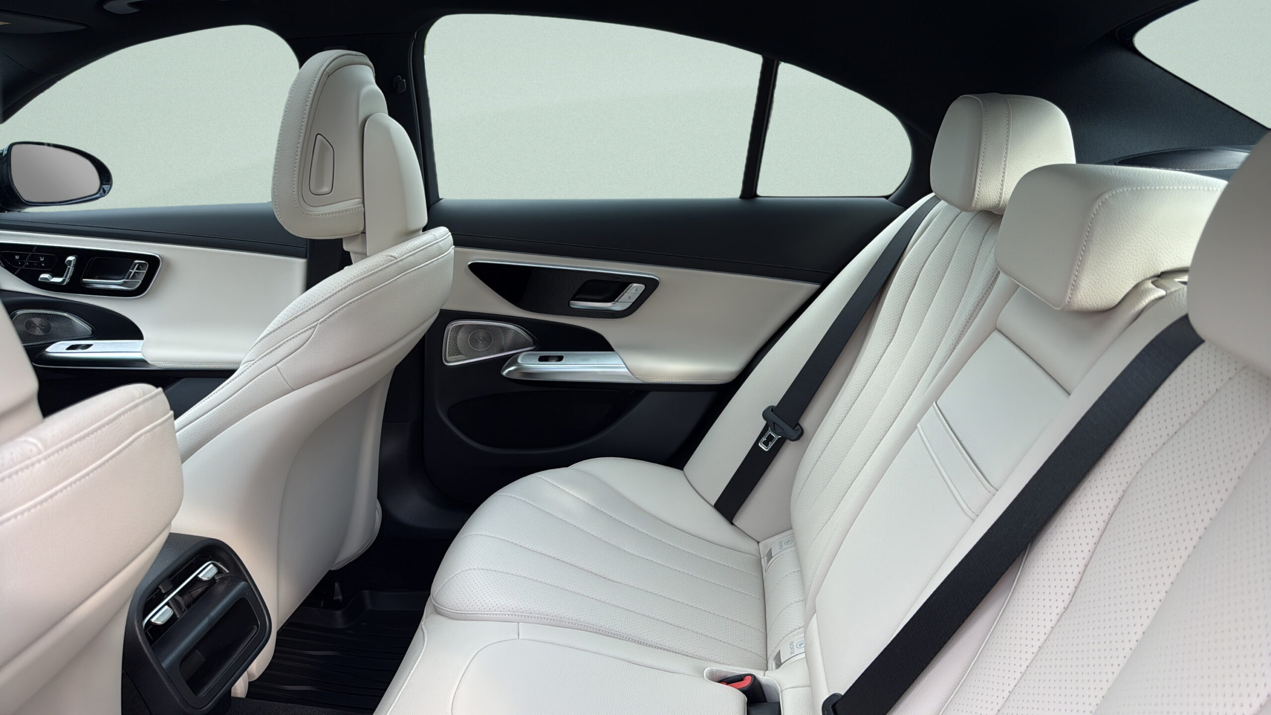 2027 Mercedes-Benz  E 350