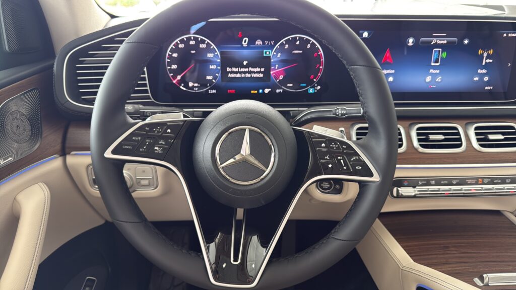 2026 Mercedes-Benz  GLS 450