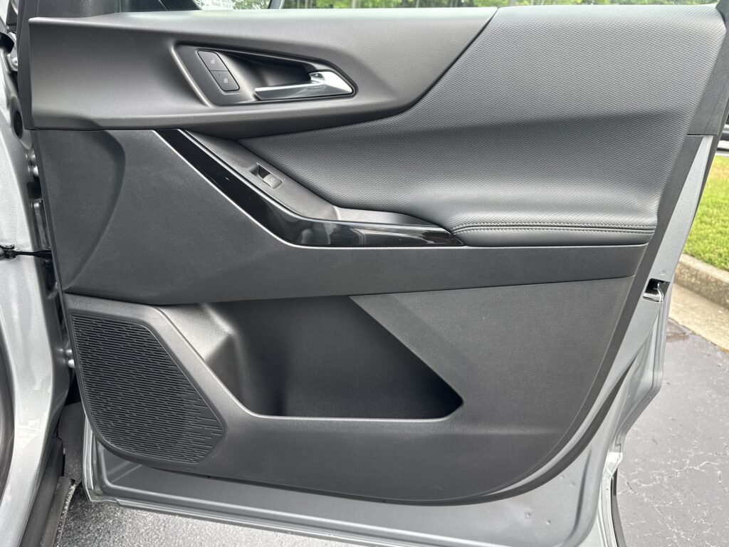2027 Chevrolet Equinox FWD LT
