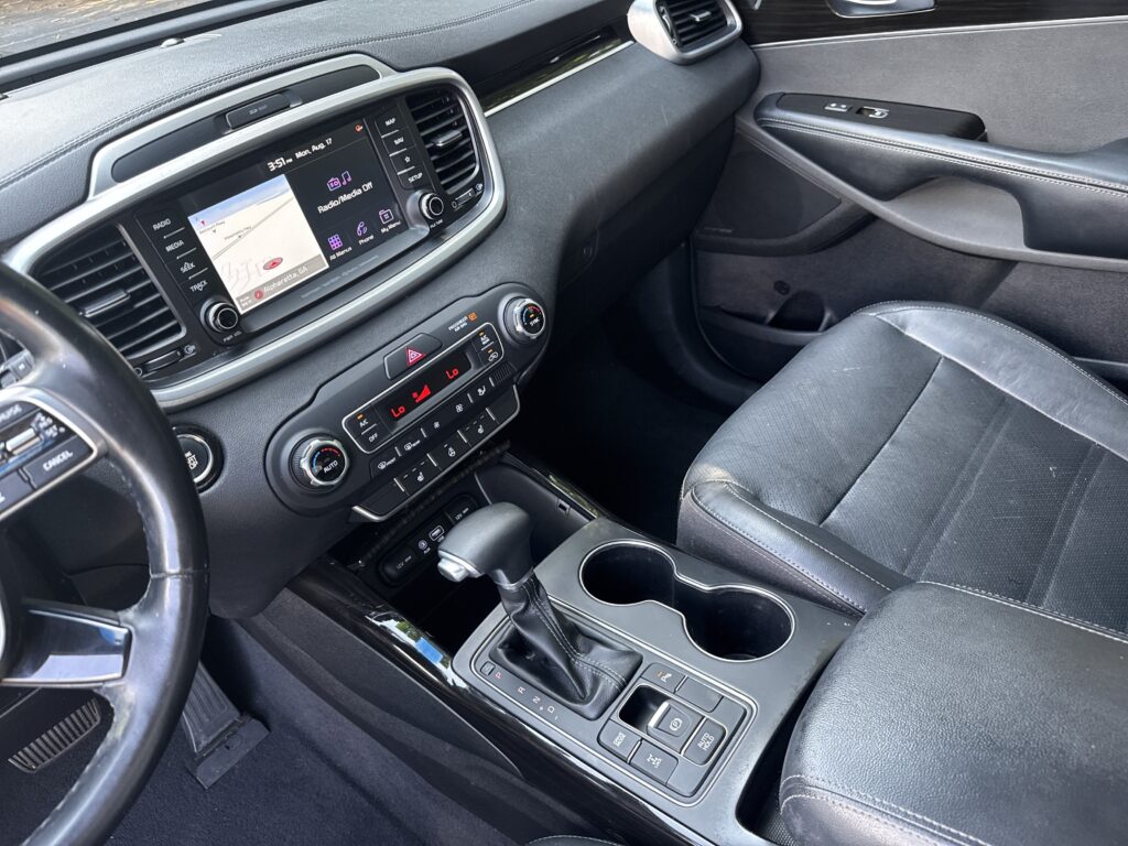 2019 Kia Sorento EX V6