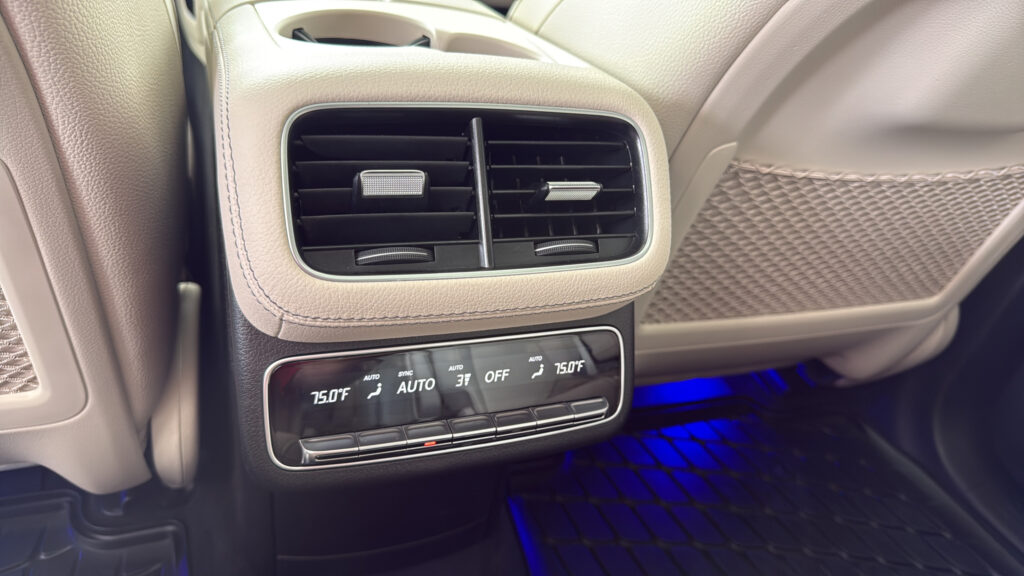 2026 Mercedes-Benz  GLS 450