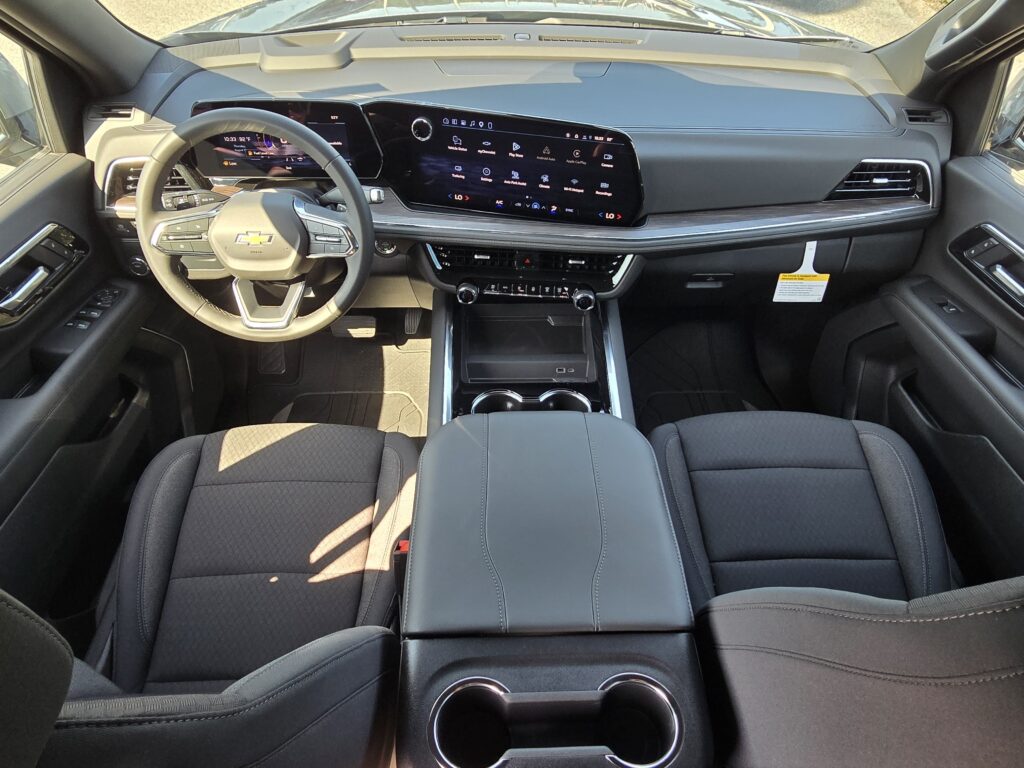2026 Chevrolet Tahoe LS