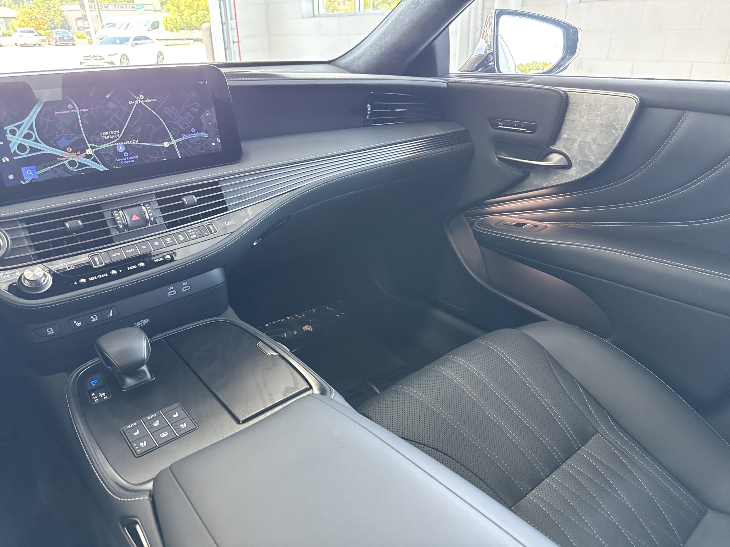 2023 Lexus LS LS 500h