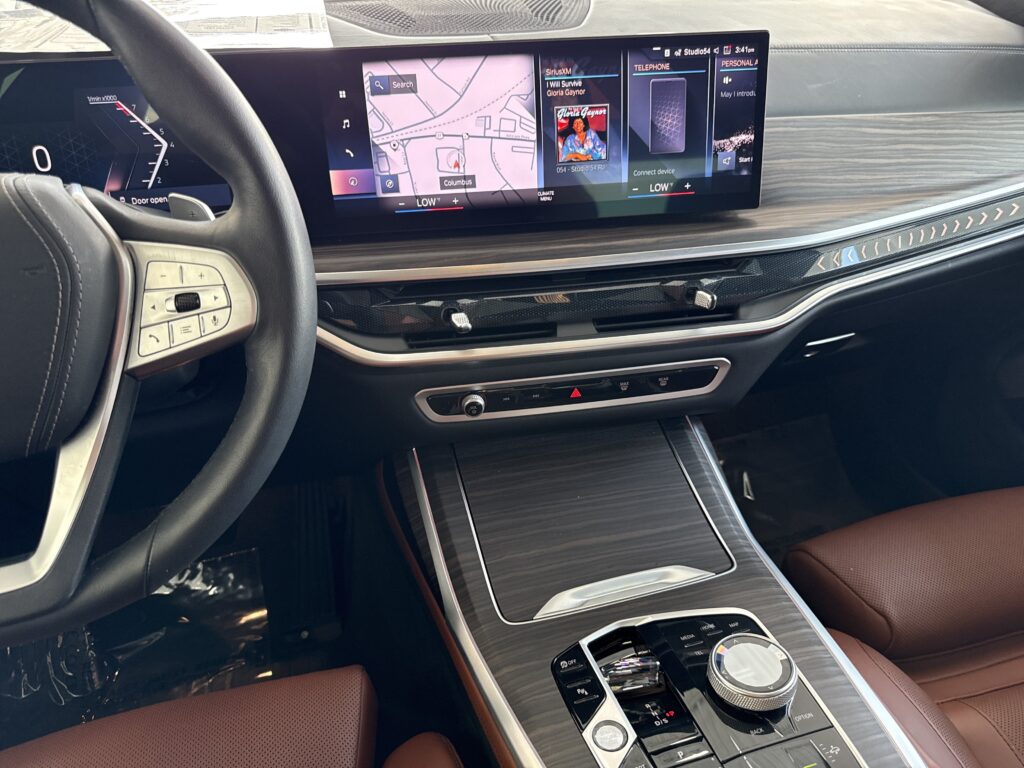 2023 BMW X7 xDrive40i