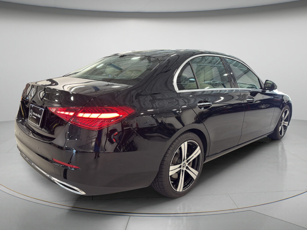 2025 Mercedes-Benz  C 300
