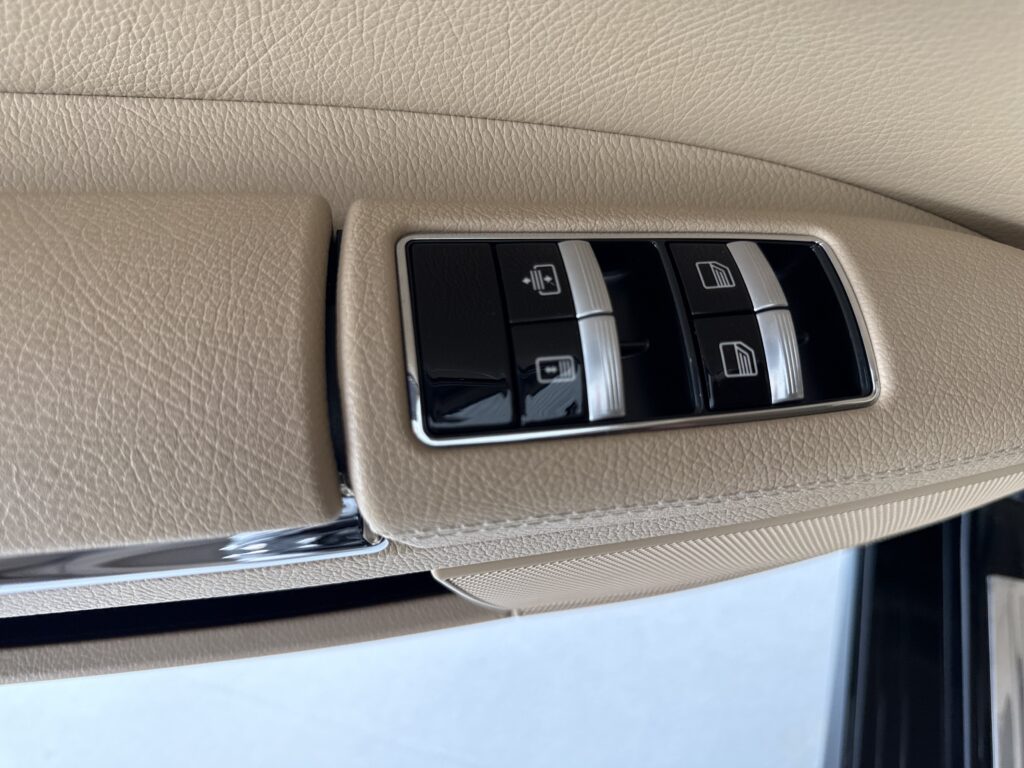 2011 Mercedes-Benz S-Class S 550