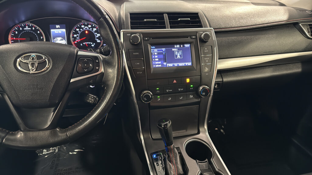 2016 Toyota Camry SE