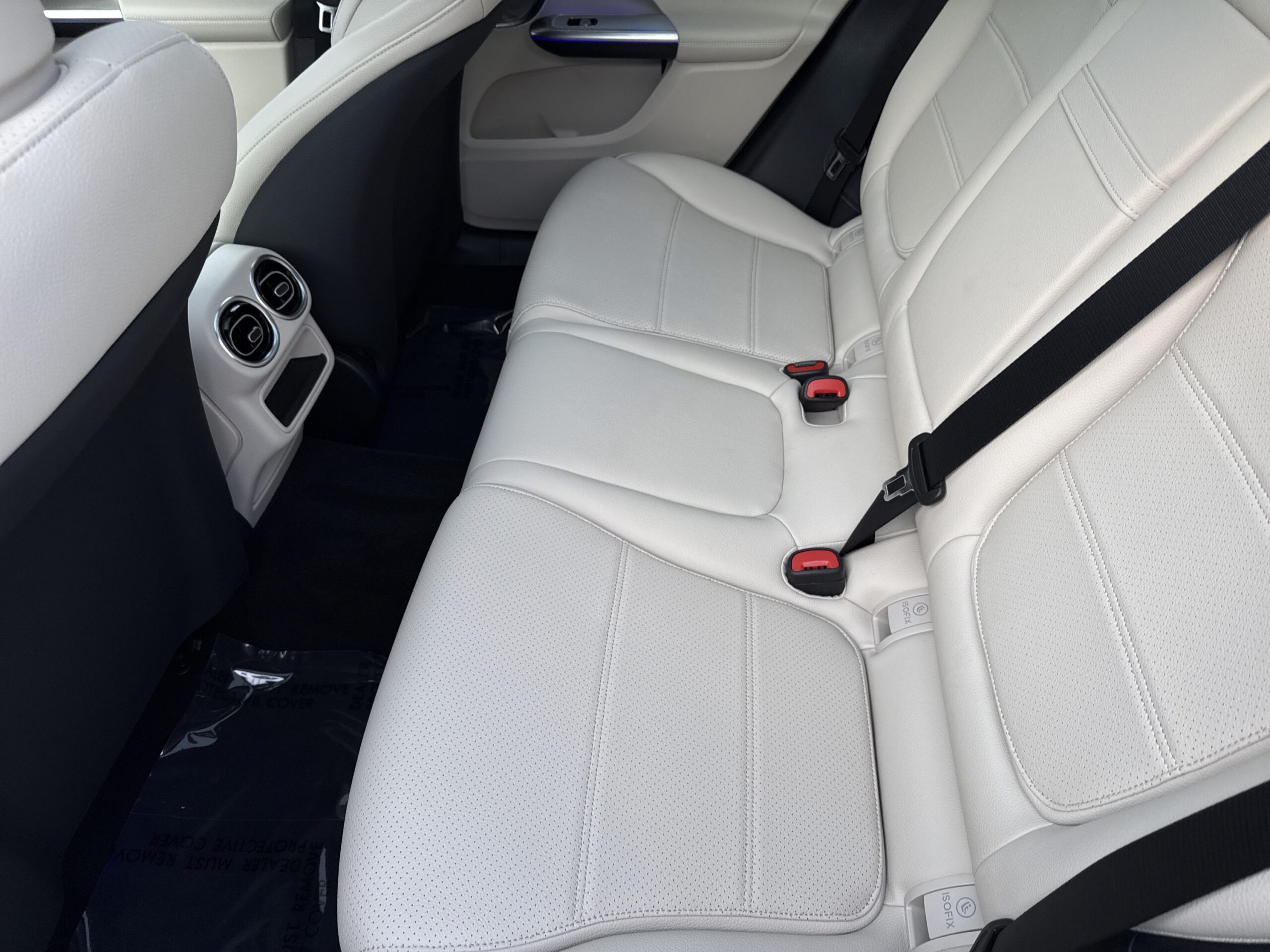 2027 Mercedes-Benz  GLC 300