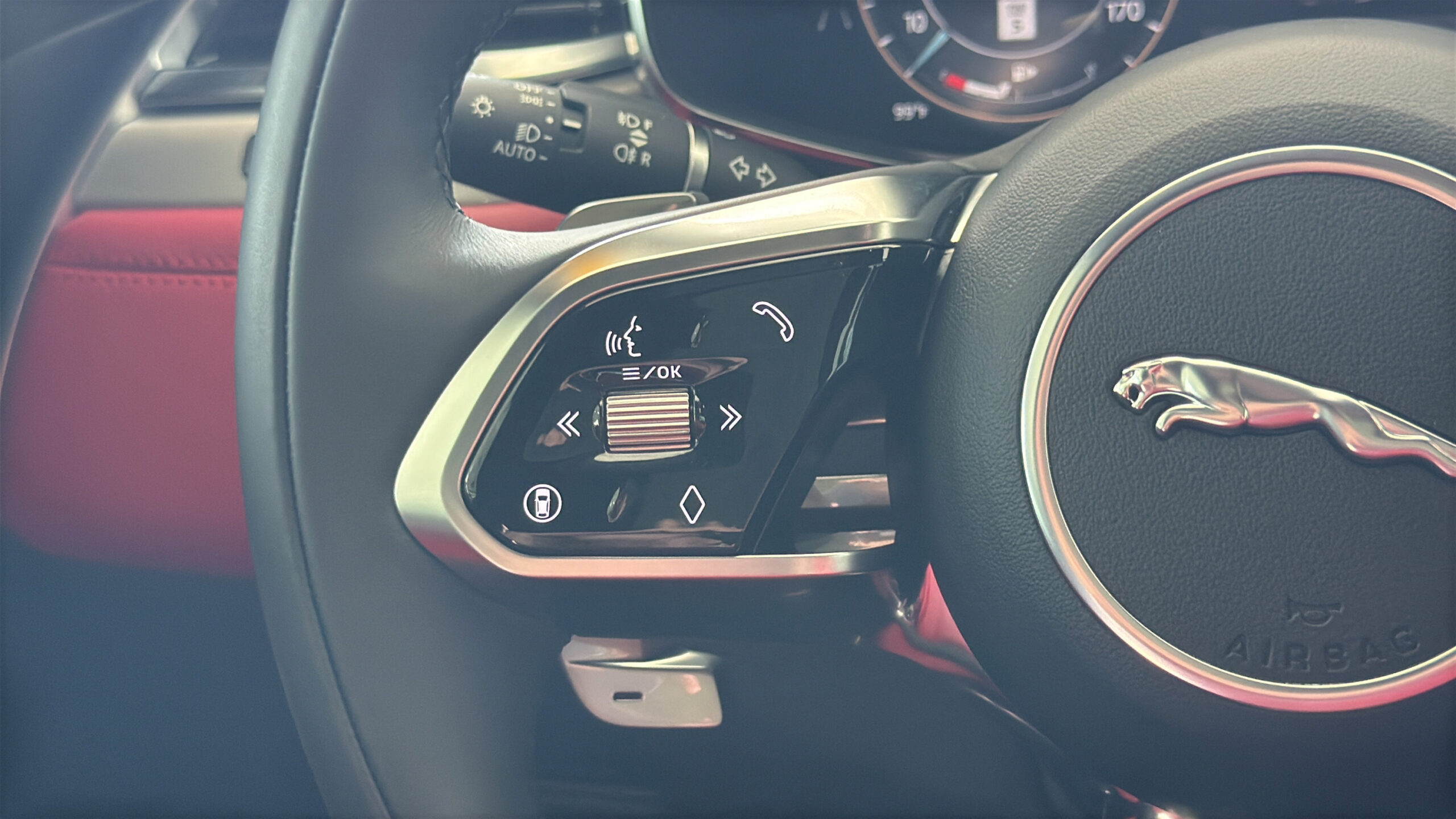 2026 Jaguar F-PACE R-Dynamic S