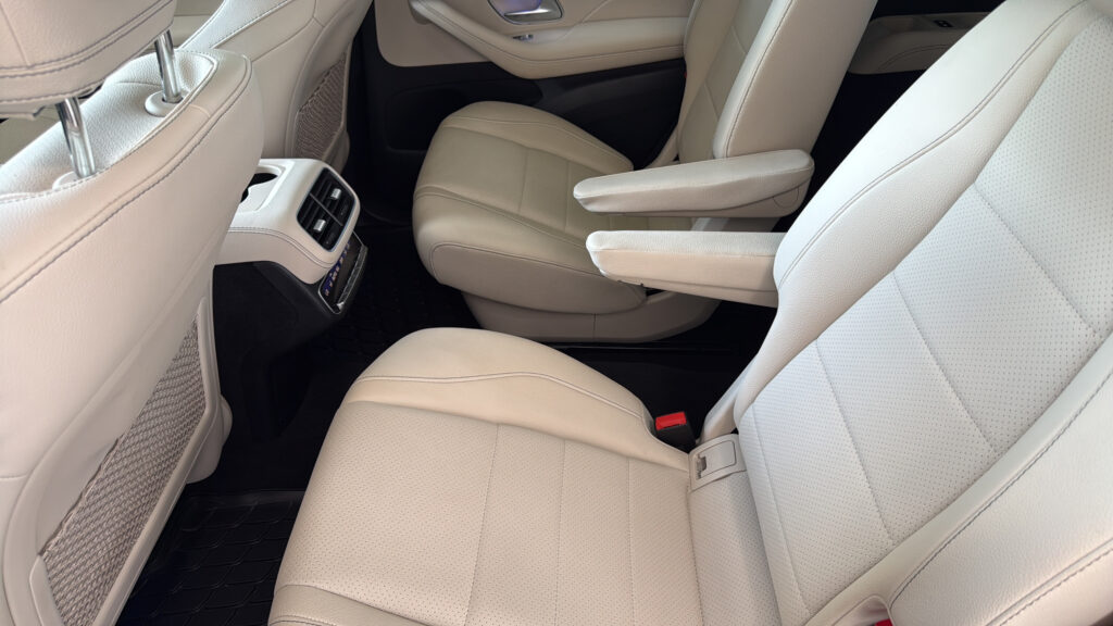 2025 Mercedes-Benz  GLS 450