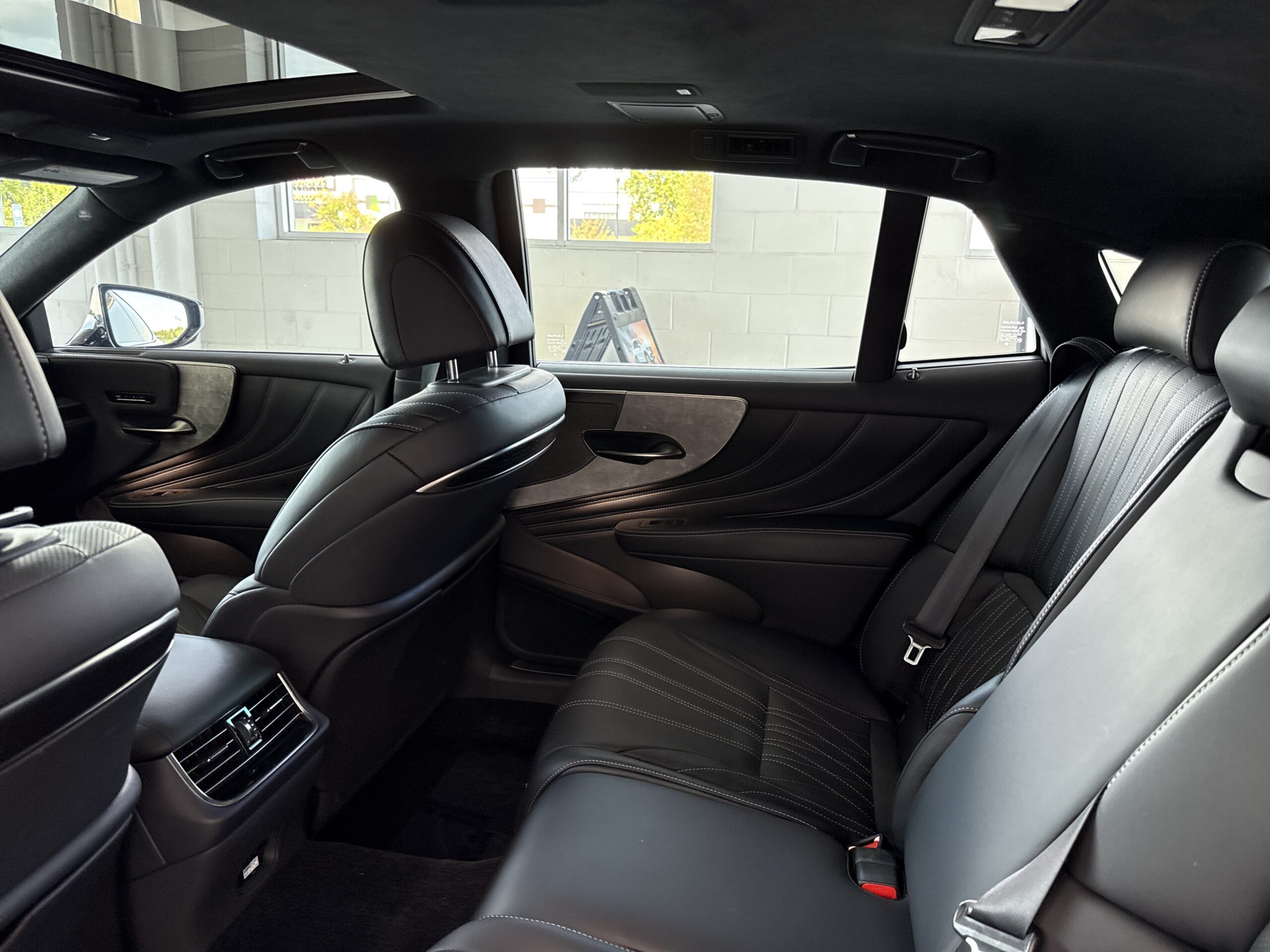 2023 Lexus LS LS 500h