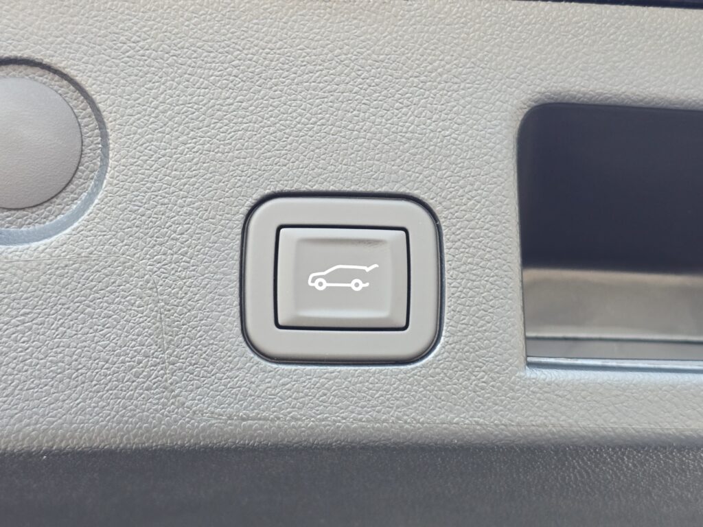 2027 Chevrolet Equinox FWD RS