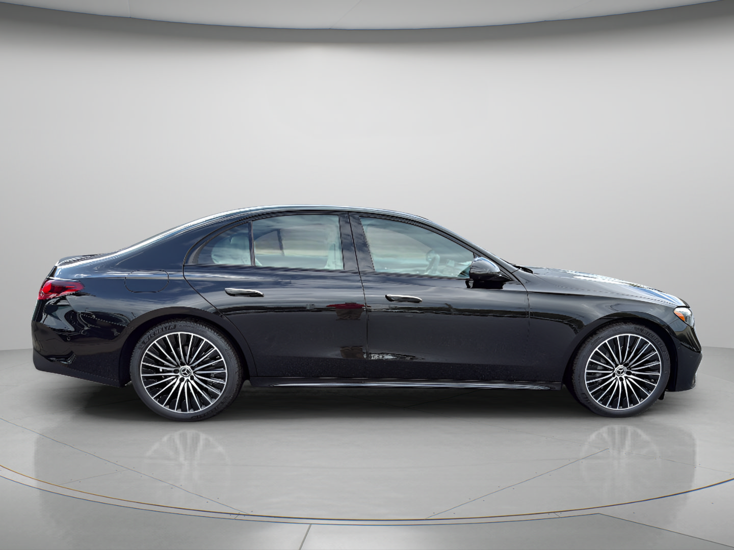 2027 Mercedes-Benz  E 350