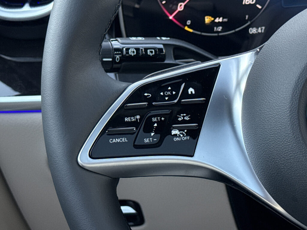 2027 Mercedes-Benz  GLC 300
