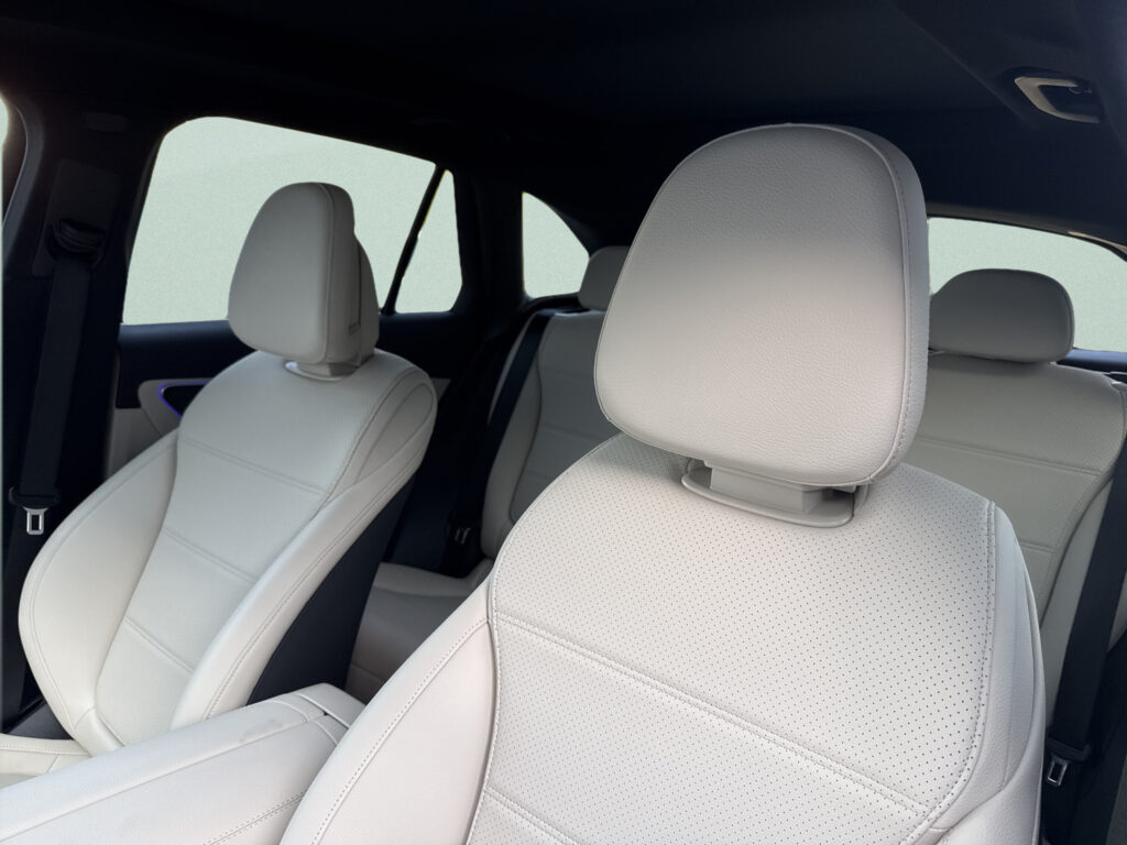 2027 Mercedes-Benz  GLC 300