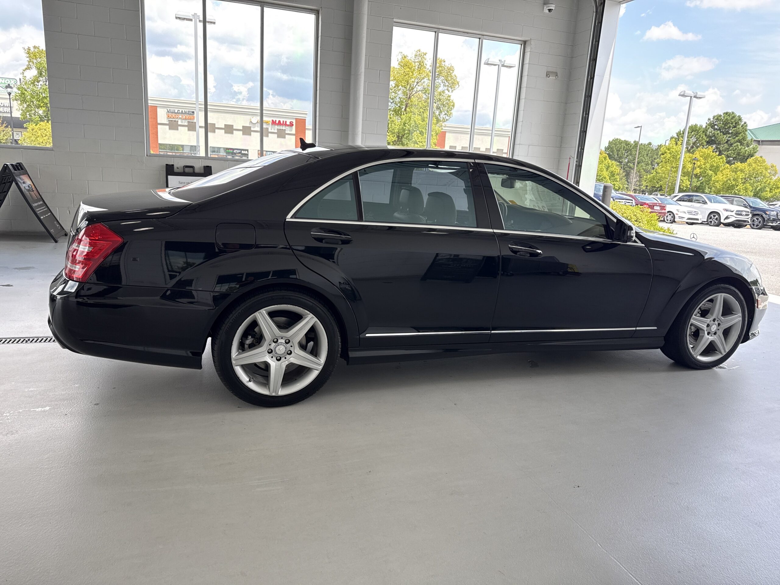 2011 Mercedes-Benz S-Class S 550