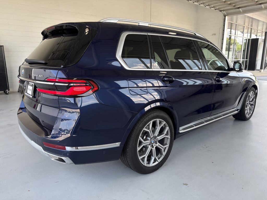 2023 BMW X7 xDrive40i