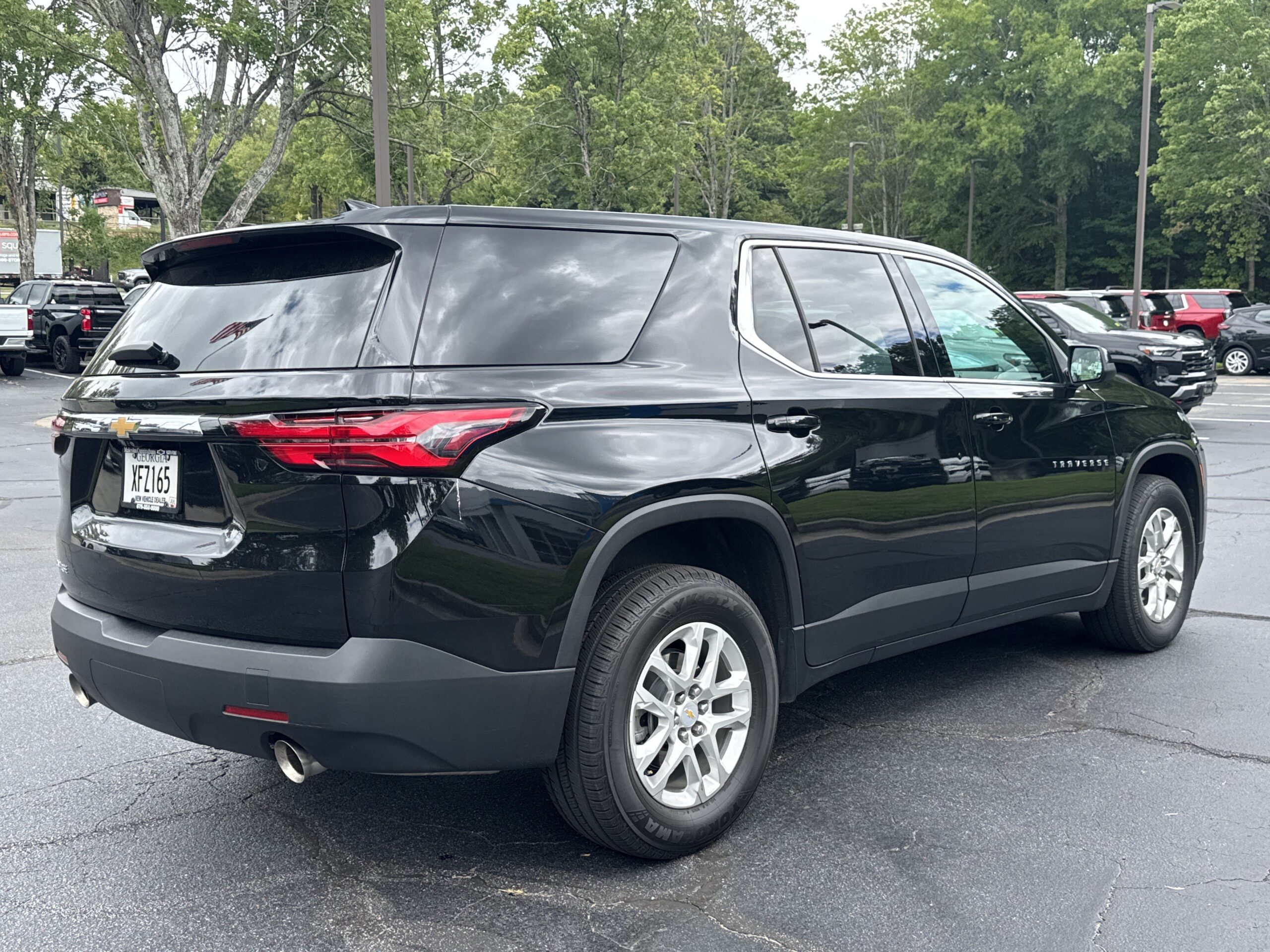 2023 Chevrolet Traverse LS