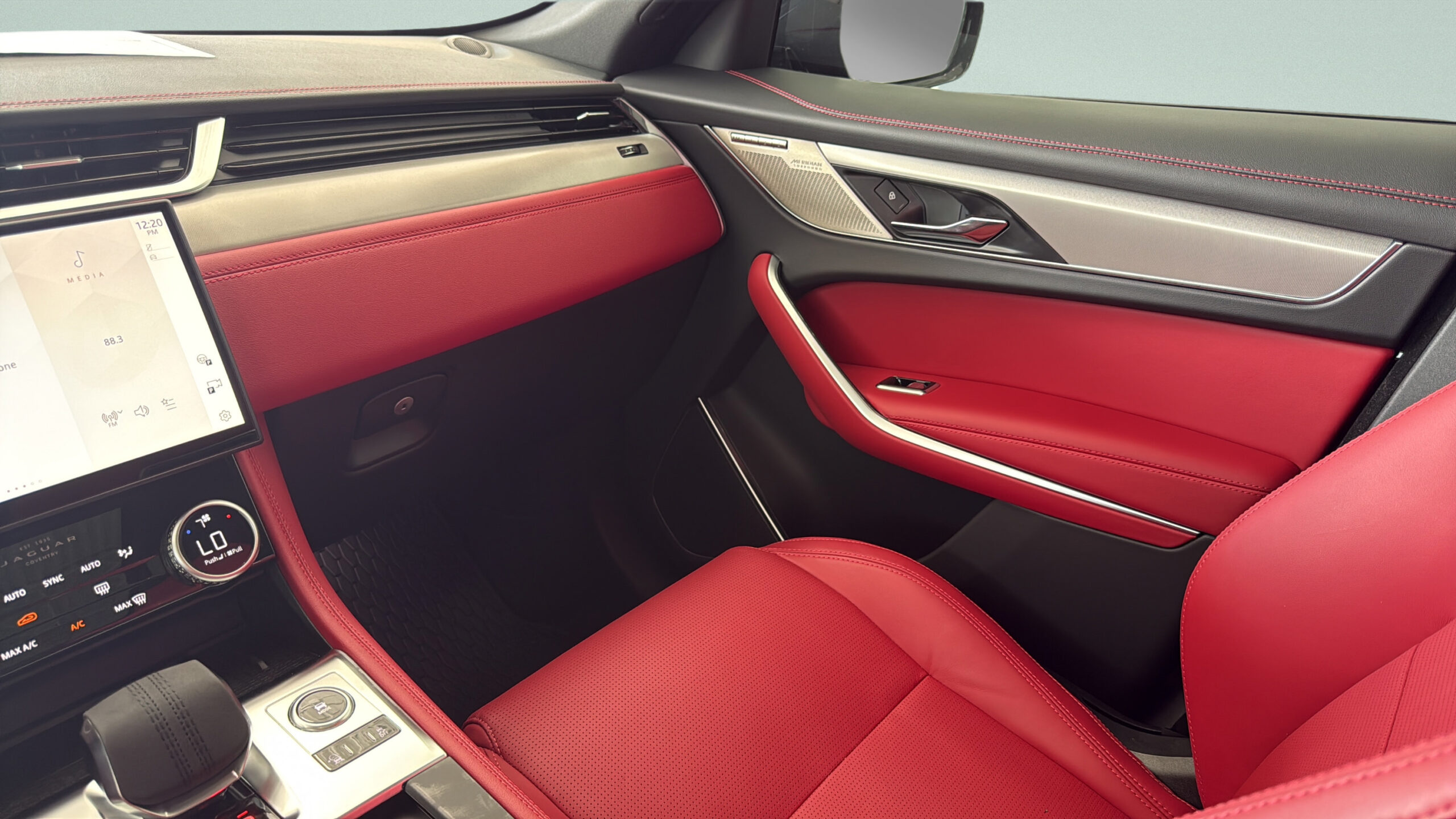 2026 Jaguar F-PACE R-Dynamic S