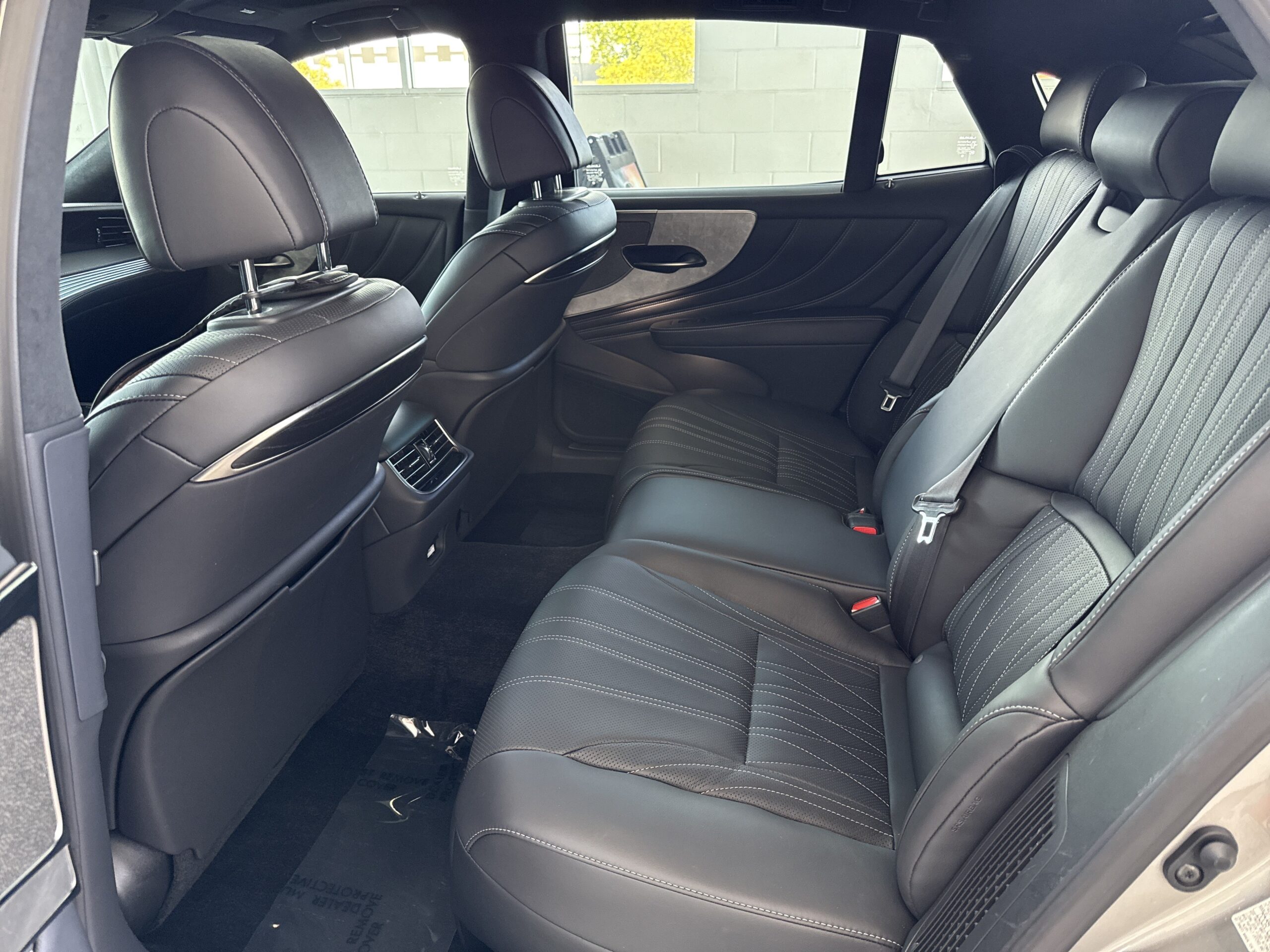 2023 Lexus LS LS 500h