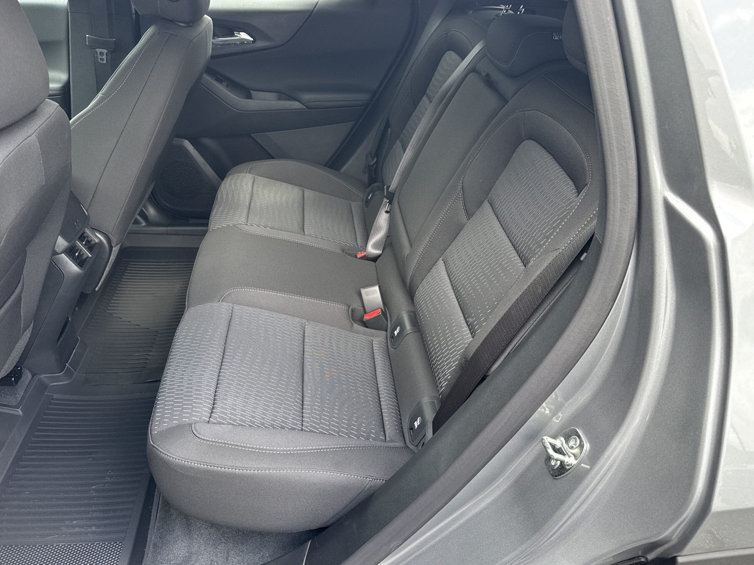 2027 Chevrolet Equinox FWD LT