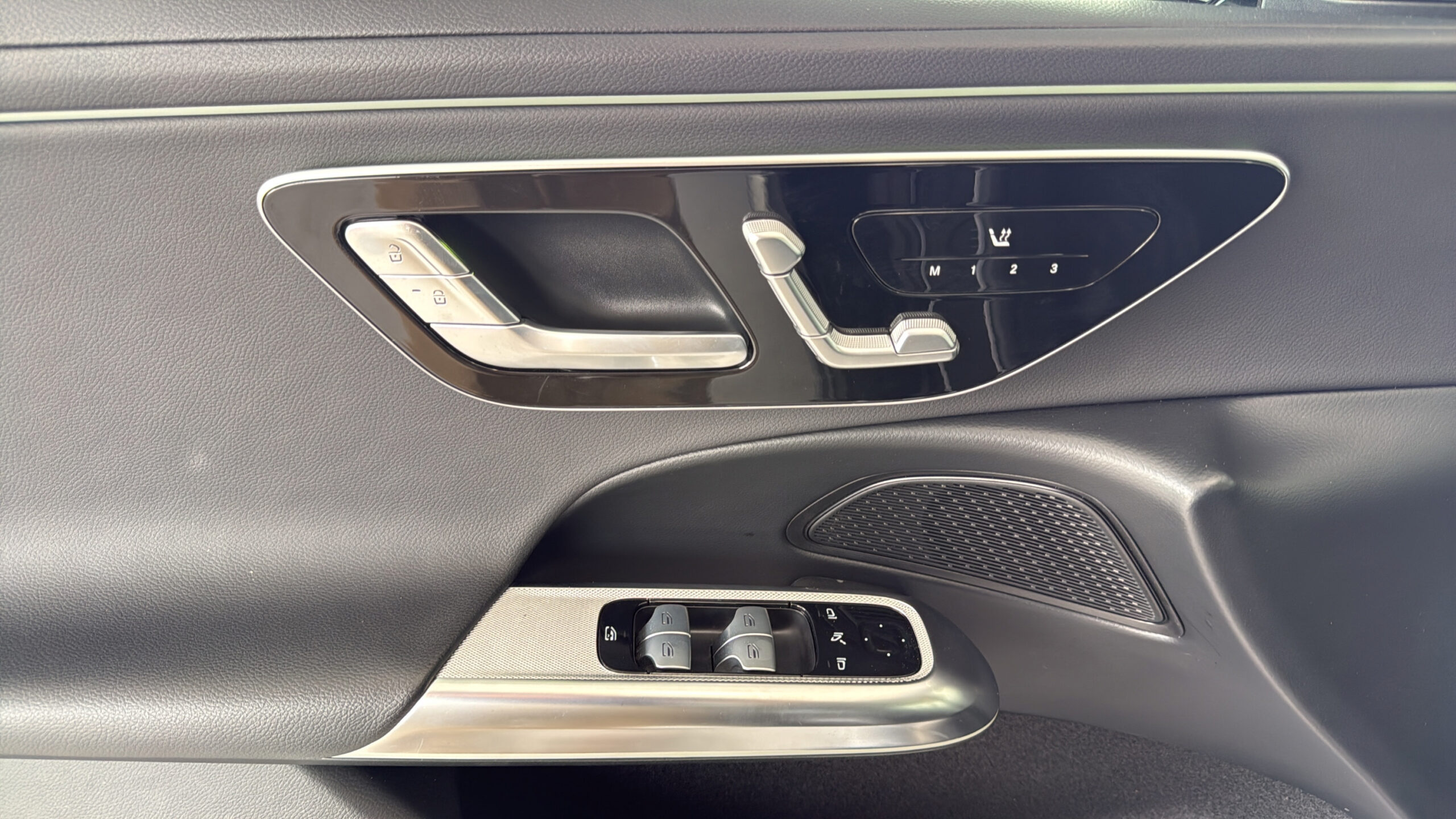 2025 Mercedes-Benz  E 350