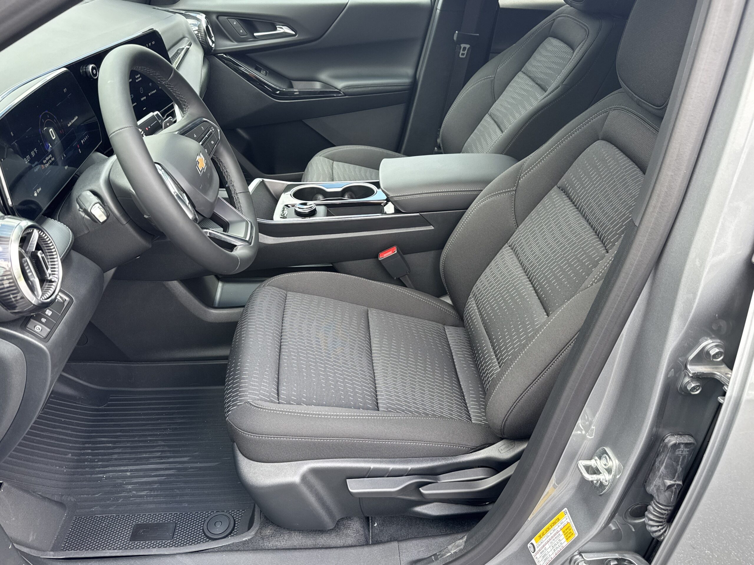 2027 Chevrolet Equinox FWD LT