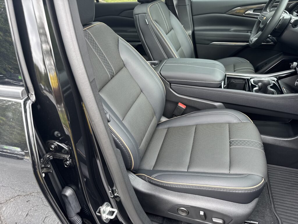 2026 Chevrolet Traverse FWD High Country