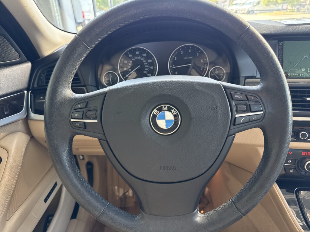 2013 BMW  528i