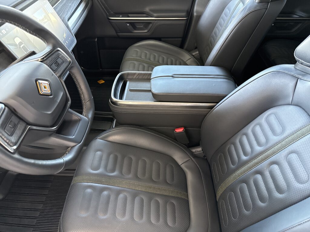2025 Rivian R1T Adventure