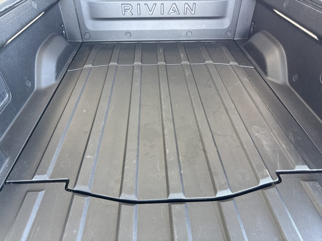 2025 Rivian R1T Adventure