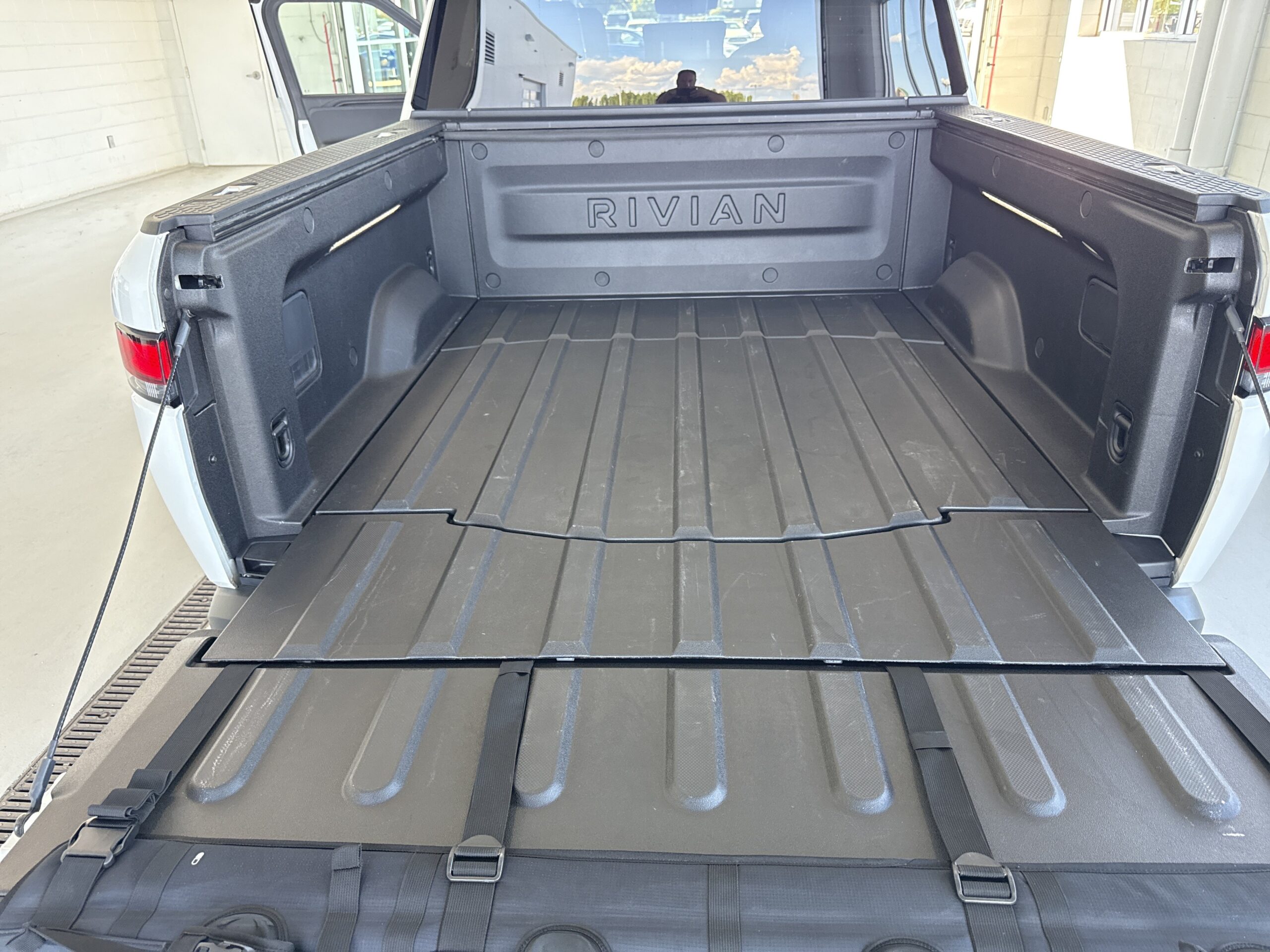 2025 Rivian R1T Adventure