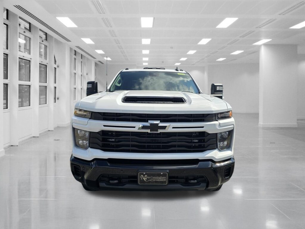 2026 Chevrolet Silverado 2500HD Custom