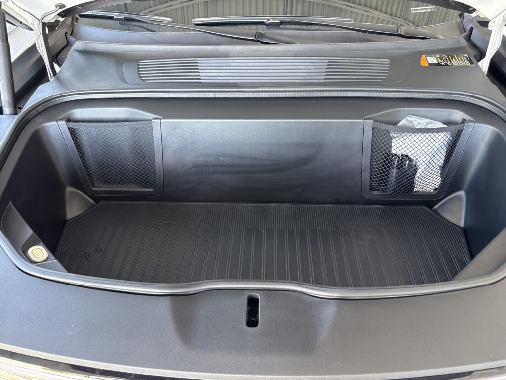 2025 Rivian R1T Adventure
