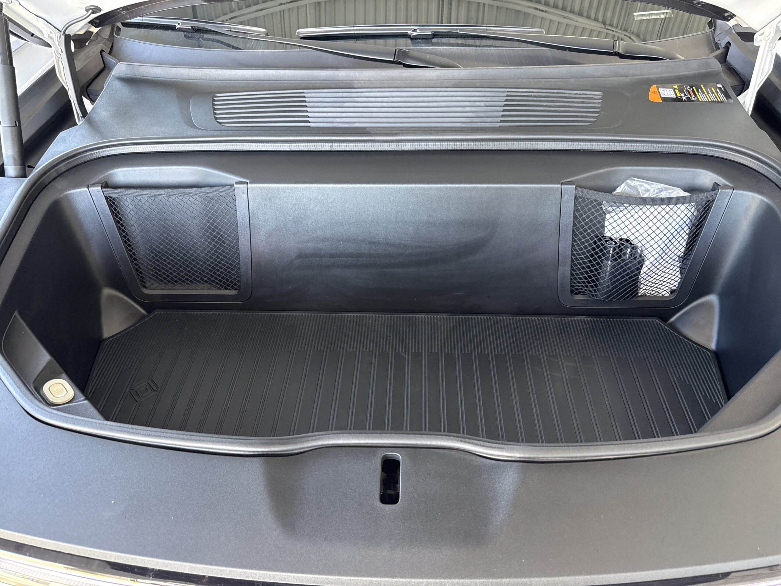 2025 Rivian R1T Adventure