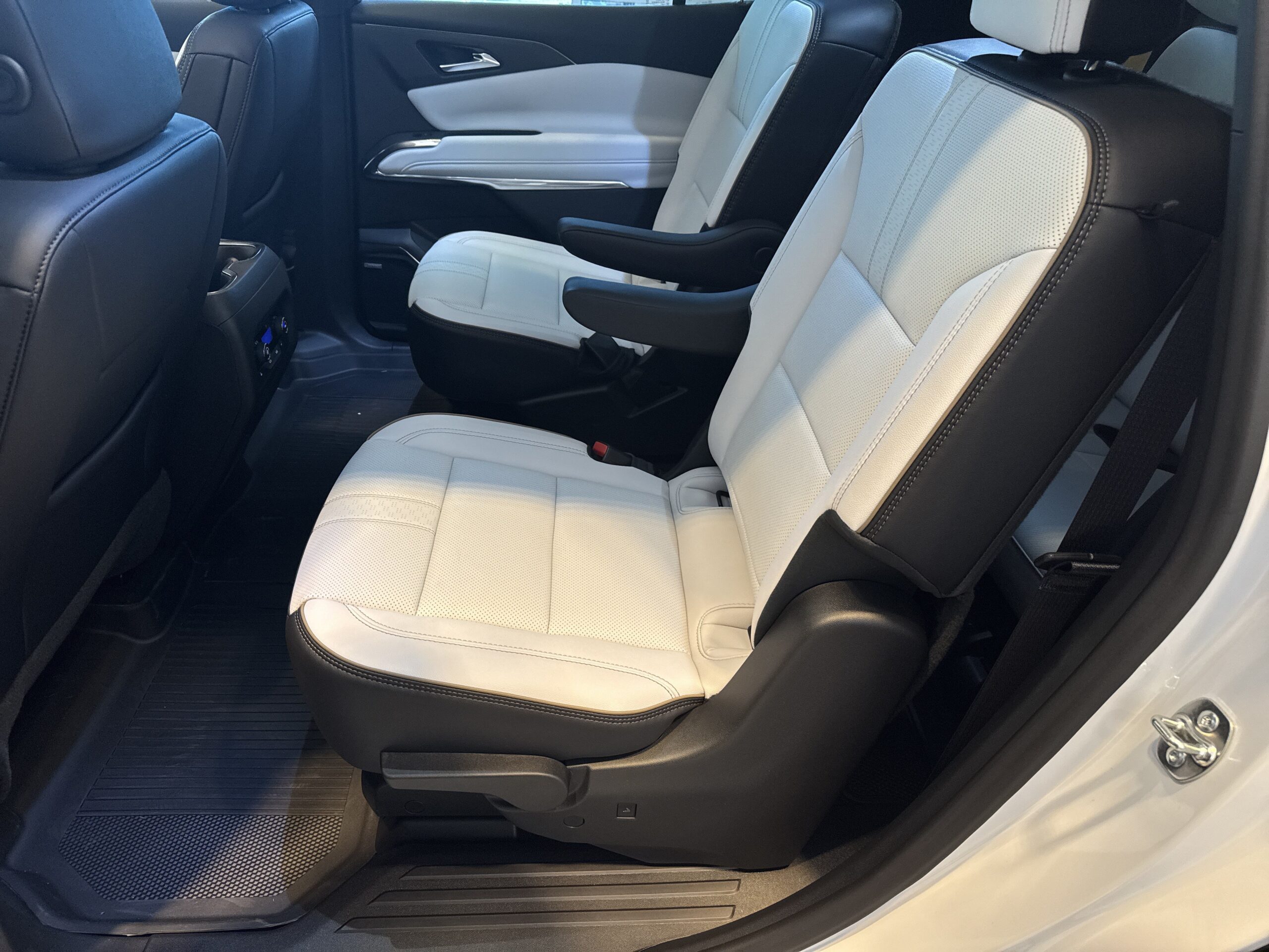 2026 Chevrolet Traverse FWD High Country