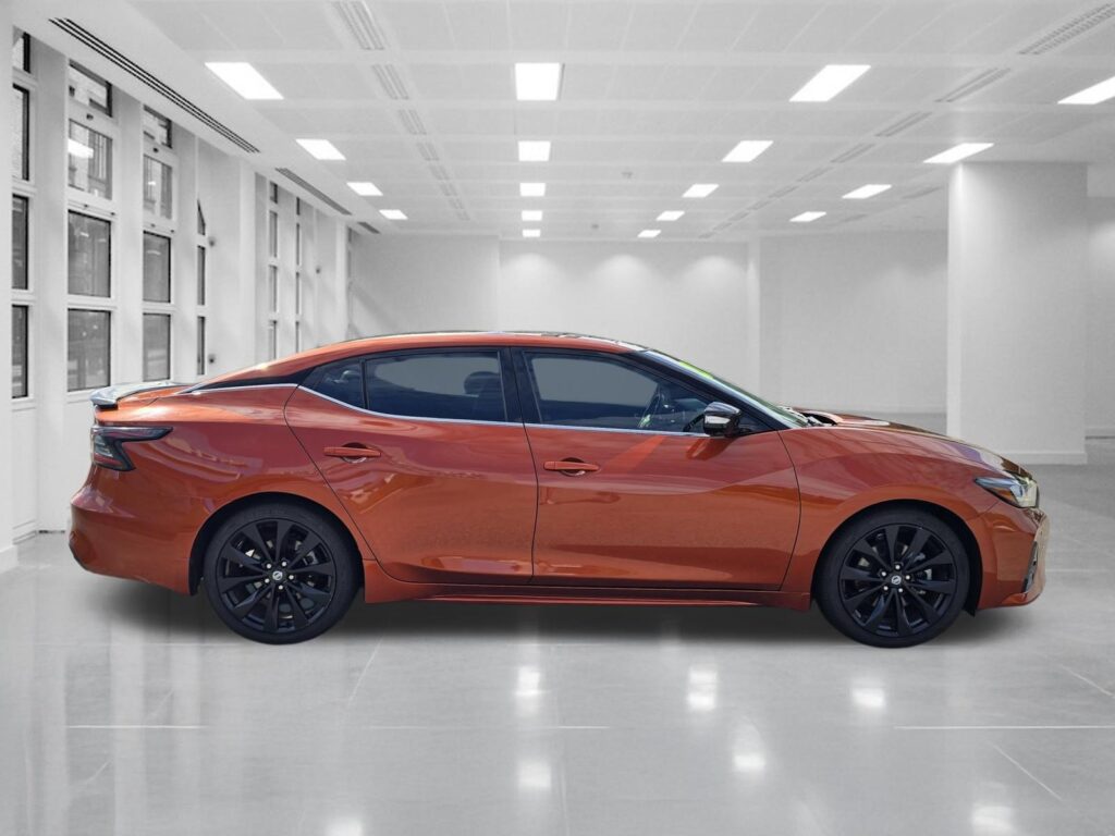 2021 Nissan Maxima SR