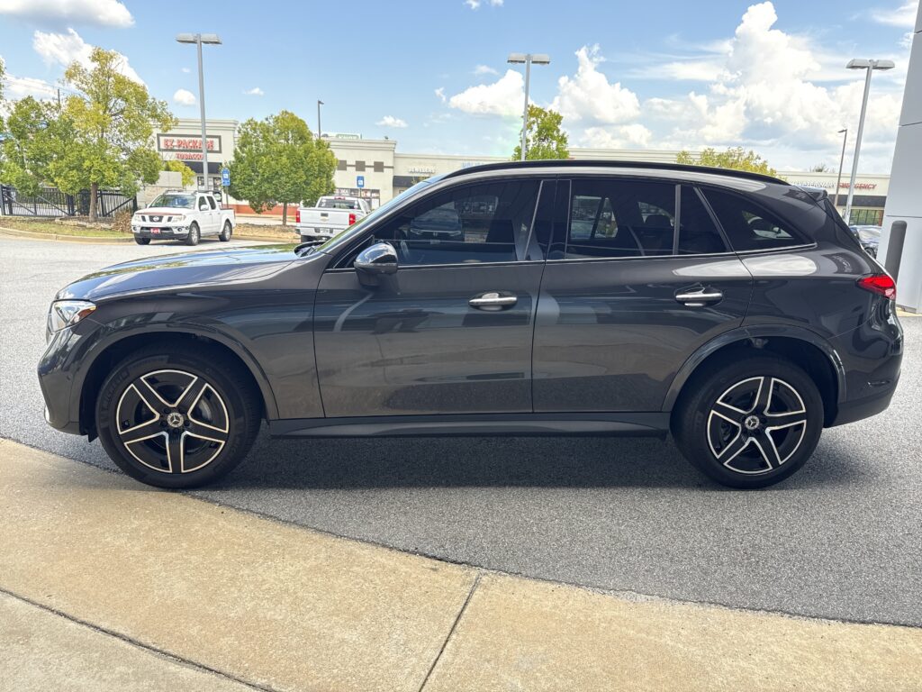 2024 Mercedes-Benz  GLC 300