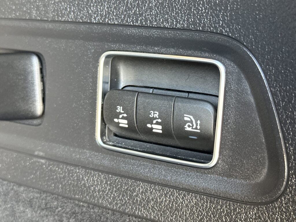 2025 Mercedes-Benz  GLS 450