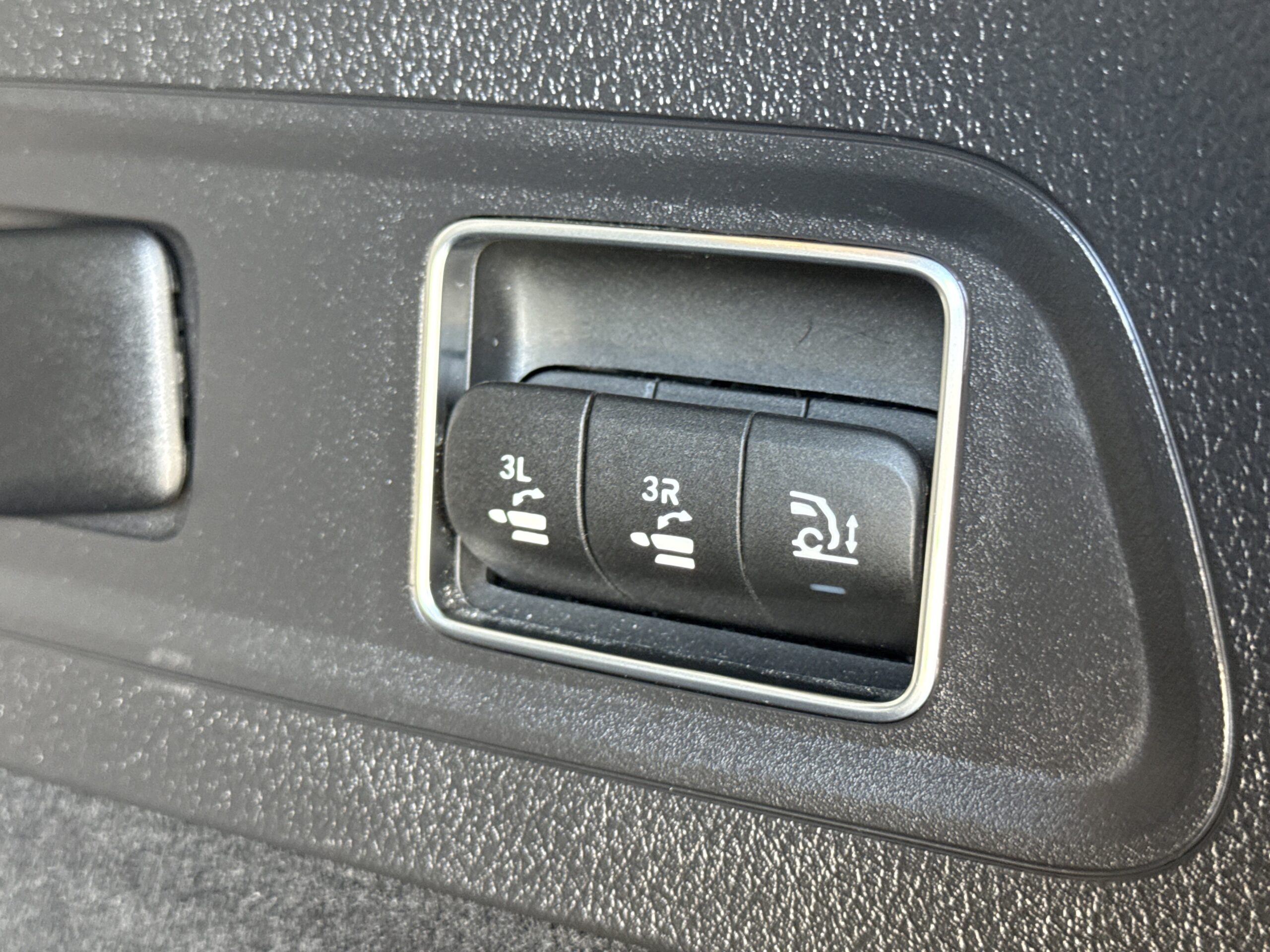 2025 Mercedes-Benz  GLS 450