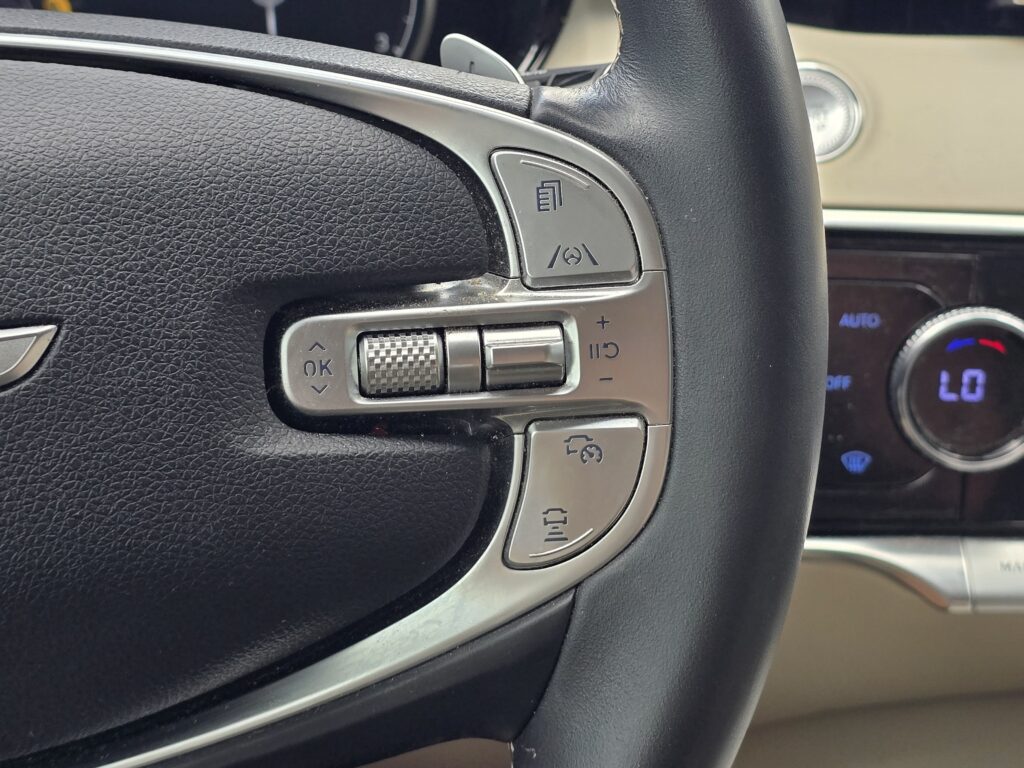 2023 Genesis GV70 2.5T