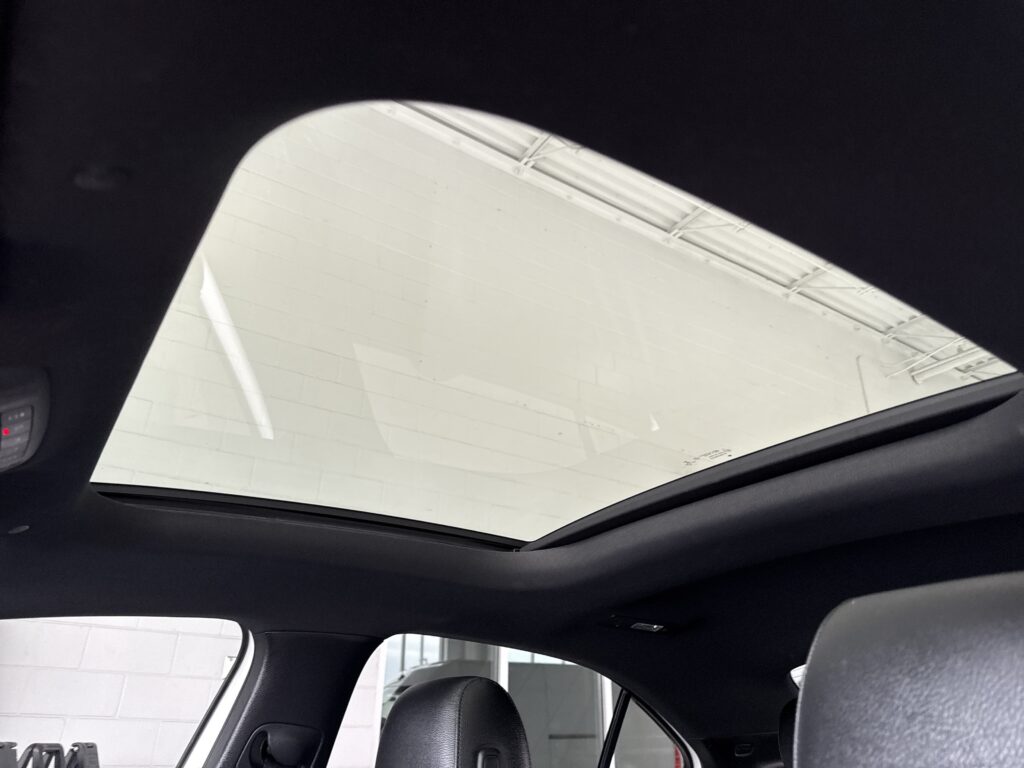 2021 Mercedes-Benz  A 220