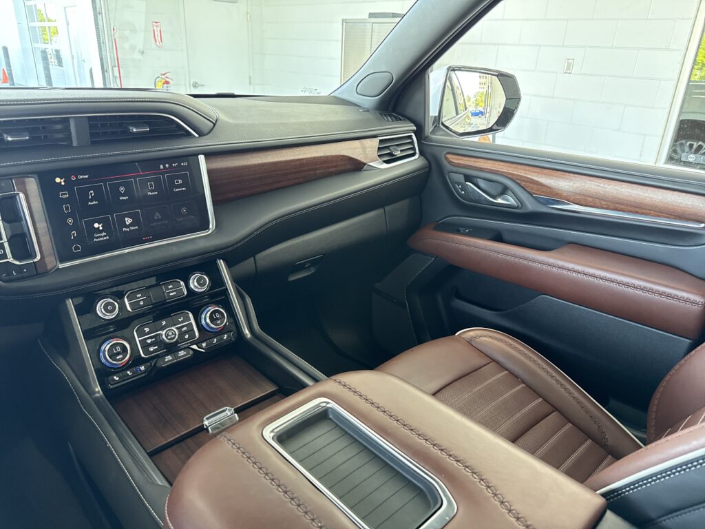 2024 GMC Yukon Denali Ultimate