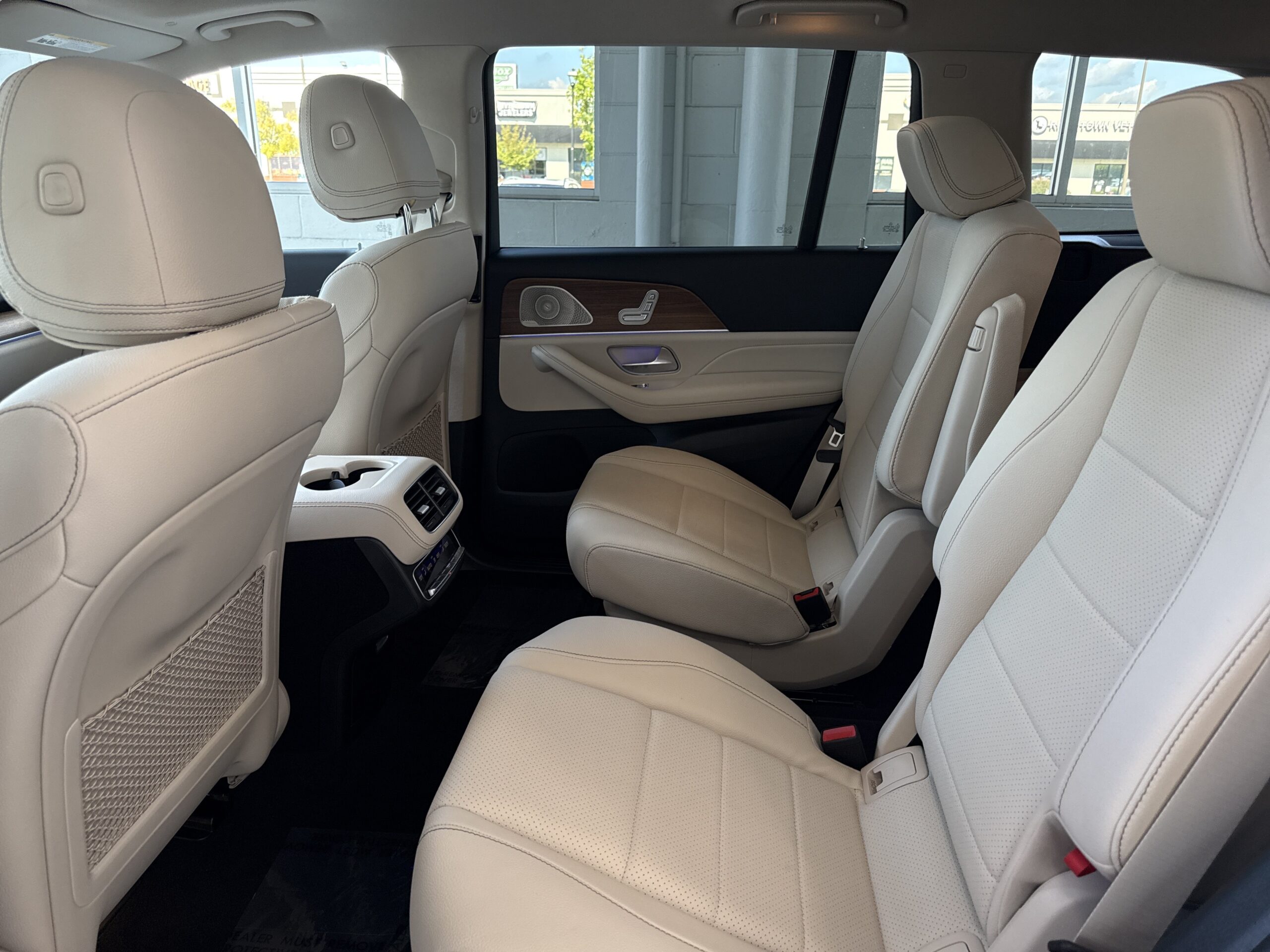 2025 Mercedes-Benz  GLS 450