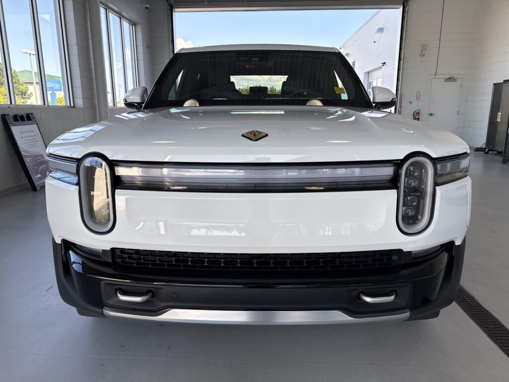 2025 Rivian R1T Adventure